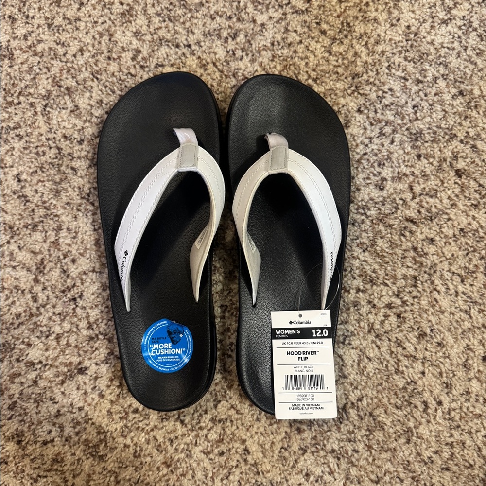 Columbia Black and White Flip Flops